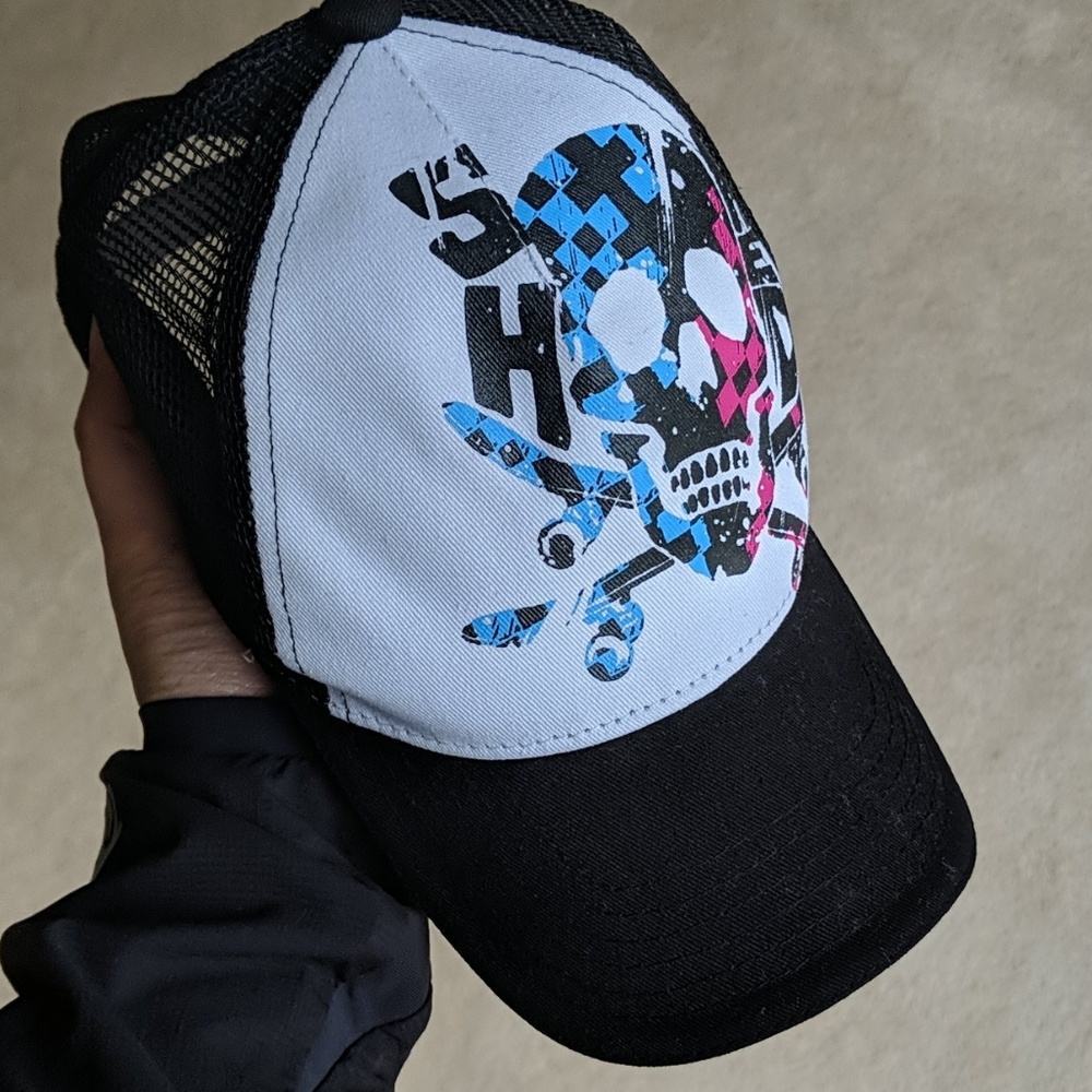 Super cool hat!
